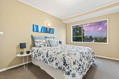 Photo of property in 1/10 Sunnyside Road, Sunnyvale, Auckland, 0612