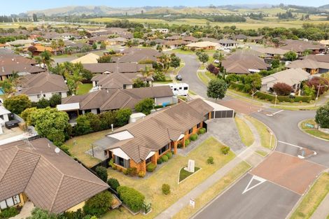 Photo of property in 5 Seabreeze Place, Papamoa Beach, Papamoa, 3118