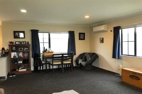 Photo of property in 210b Mcleod Street, Camberley, Hastings, 4120