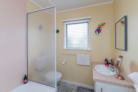 Photo of property in 30b Rangihiroa Street, Waikanae Beach, Waikanae, 5036