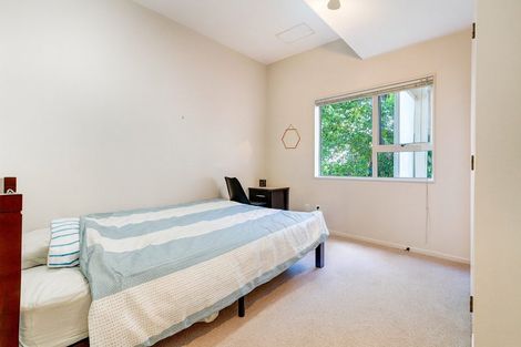 Photo of property in 5 Balmain Road, Birkenhead, Auckland, 0626