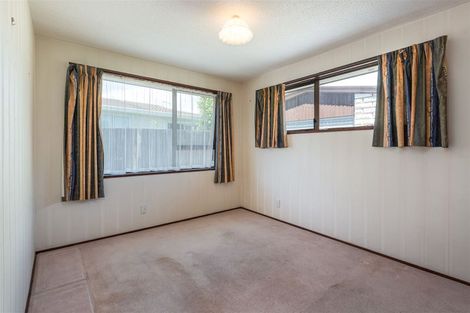 Photo of property in 17 Wakelin Place, Redwood, Christchurch, 8051