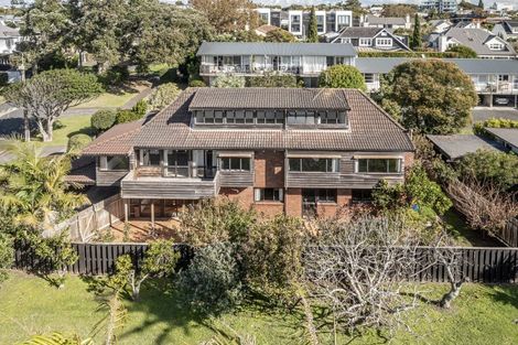 Photo of property in 2/22 Saltburn Road, Milford, Auckland, 0620