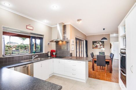 Photo of property in 38 Brandon Hall Road, Bulls, 4894