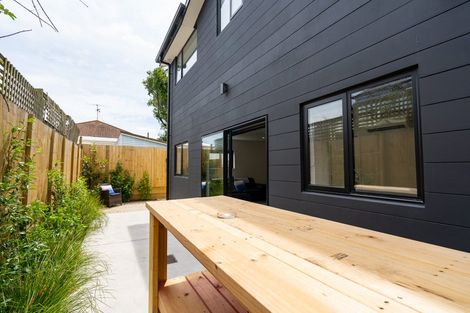 Photo of property in 2/100 Office Road, Merivale, Christchurch, 8014