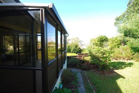 Photo of property in 1/52 Knightsbridge Drive, Forrest Hill, Auckland, 0620