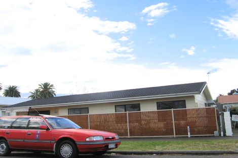 Photo of property in 27 Mcdonald Street, Napier South, Napier, 4110