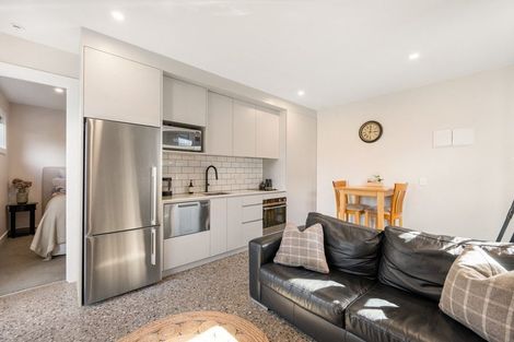 Photo of property in 2 Brodie Avenue, Arrowtown, 9302