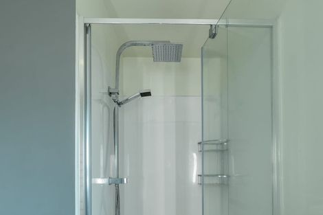 Photo of property in 16 Roick Parade, Glen Eden, Auckland, 0602