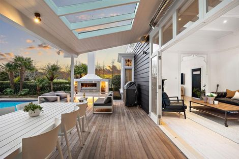 Photo of property in 70 Pomona Road, Kumeu, 0891