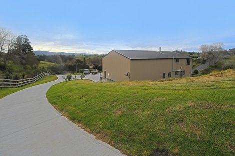 Photo of property in 17 Lupis Way, Kaiwaka, 0573