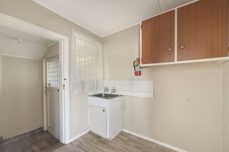 Photo of property in 109 Carlton Avenue, Tawhero, Whanganui, 4501