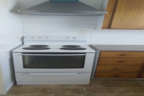 Photo of property in 2/47 Archibald Road, Kelston, Auckland, 0602