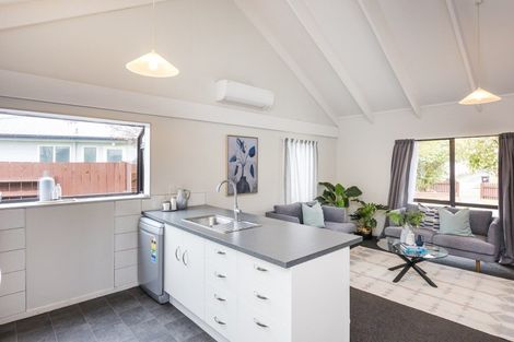 Photo of property in 1 Lydia Place, Kelvin Grove, Palmerston North, 4414