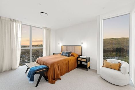 Photo of property in 1 Oxenhope Road, Richmond Hill, Christchurch, 8081