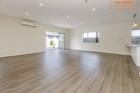 Photo of property in 11 Regis Park Drive, Pukekohe, 2120