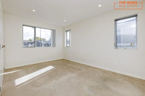 Photo of property in 11 Regis Park Drive, Pukekohe, 2120