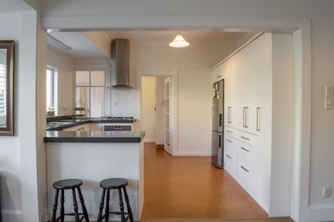 Photo of property in 44 Manapouri Crescent, Hokowhitu, Palmerston North, 4410