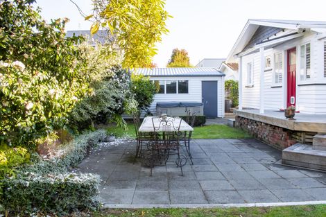 Photo of property in 44 Manapouri Crescent, Hokowhitu, Palmerston North, 4410