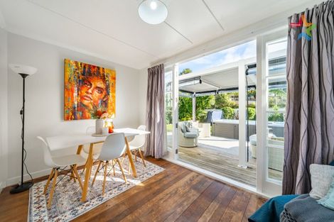 Photo of property in 10 Golf Road, Manor Park, Lower Hutt, 5019