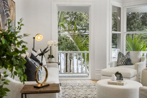 Photo of property in 25 Princes Street, Northcote Point, Auckland, 0627