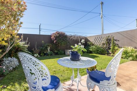 Photo of property in 82 Charles Street, Westshore, Napier, 4110