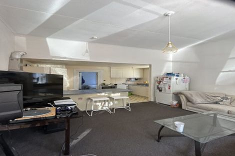 Photo of property in 70 Fairlie Terrace, Kelburn, Wellington, 6021