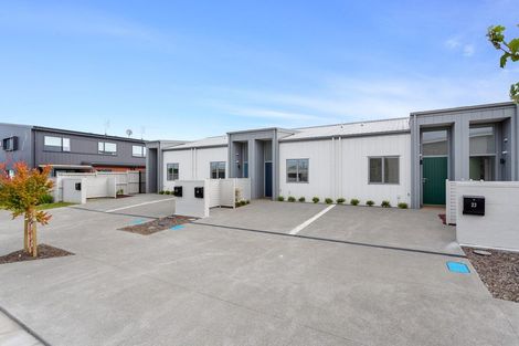 Photo of property in 15 Periko Way, Takanini, 2112