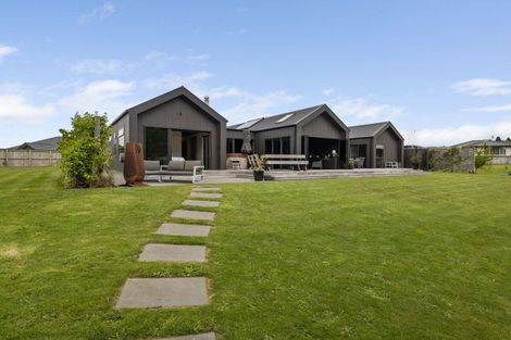 Photo of property in 9b Cross Street, Lepperton, New Plymouth, 4373