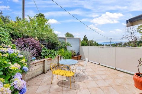 Photo of property in 76 Matipo Road, Mairangi Bay, Auckland, 0630