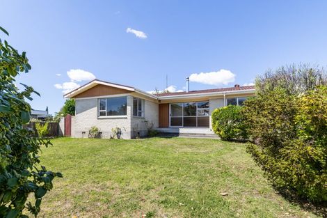 Photo of property in 19 Mangarau Crescent, Havelock North, 4130