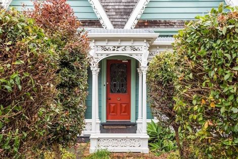 Photo of property in 17 Norwood Road, Bayswater, Auckland, 0622