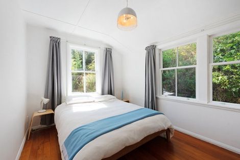 Photo of property in 104 Sidlaw Street, Strathmore Park, Wellington, 6022