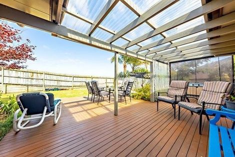 Photo of property in 60 Mt Lebanon Crescent, The Gardens, Auckland, 2105