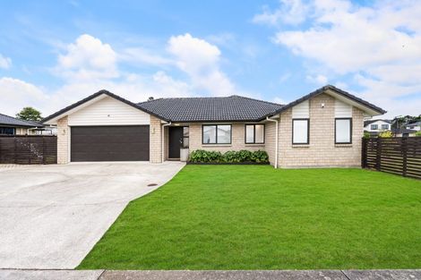 Photo of property in 5 Kahika Grove, Huapai, Kumeu, 0810