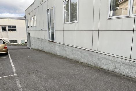 Photo of property in 4/25 Home Street, Mount Victoria, Wellington, 6011