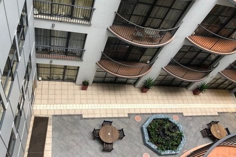 Photo of property in Atrium Towers, 5j/154 The Terrace, Wellington Central, Wellington, 6011