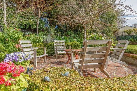 Photo of property in 23 Elmira Avenue, Hokowhitu, Palmerston North, 4410