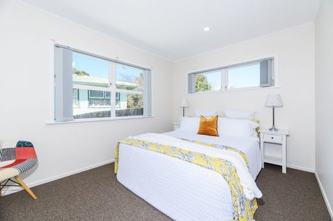 Photo of property in 117 Godley Road, Green Bay, Auckland, 0604