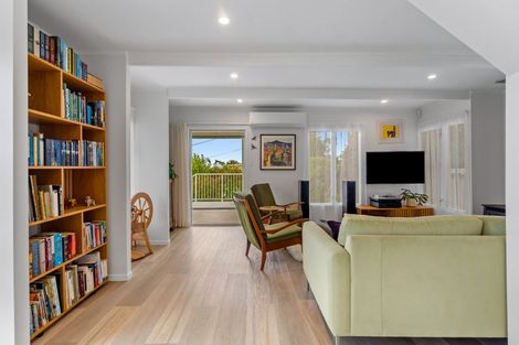 Photo of property in 2/19 Flanshaw Road, Te Atatu South, Auckland, 0610