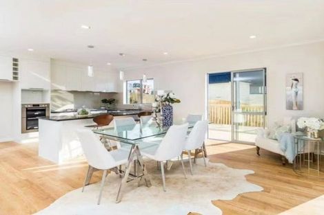 Photo of property in 11 Mettam Drive, Swanson, Auckland, 0614