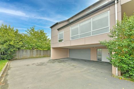 Photo of property in 8d Broadbent Street, Riccarton, Christchurch, 8041