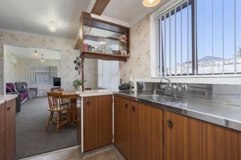 Photo of property in 3 Webster Street, Westown, New Plymouth, 4310