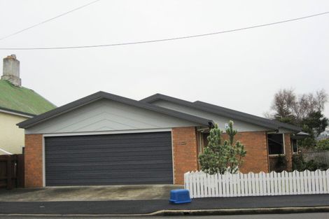 Photo of property in 248 Macandrew Road, Forbury, Dunedin, 9012