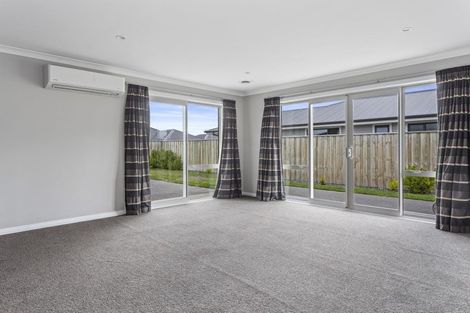 Photo of property in 73 Kippenberger Avenue, Rangiora, 7400