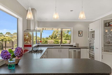 Photo of property in 18 Pickwick Road, Otamatea, Whanganui, 4571