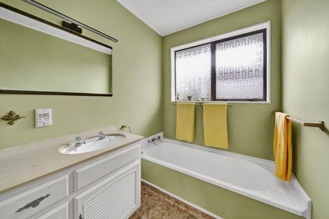 Photo of property in 13a Karamu Street, Strandon, New Plymouth, 4312