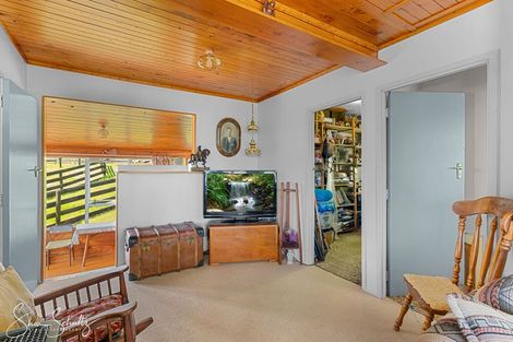 Photo of property in 2305 State Highway 12, Paparoa, 0571