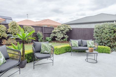 Photo of property in 99a Avonhead Road, Avonhead, Christchurch, 8042