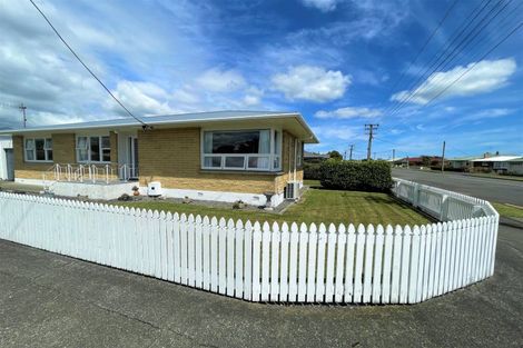 Photo of property in 146 Bath Street, Levin, 5510